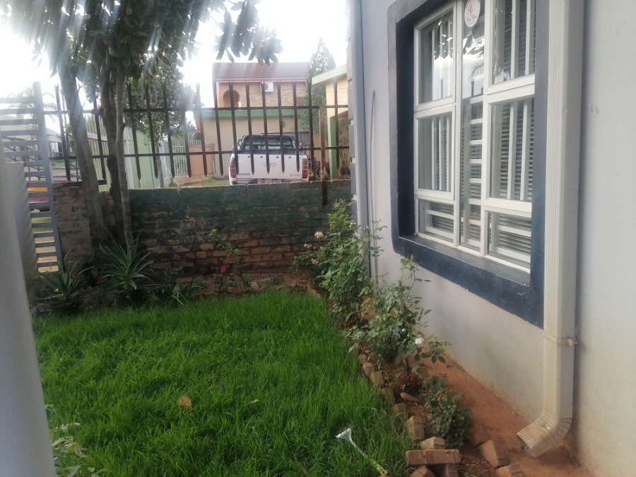 6 Bedroom Property for Sale in Mohadin North West